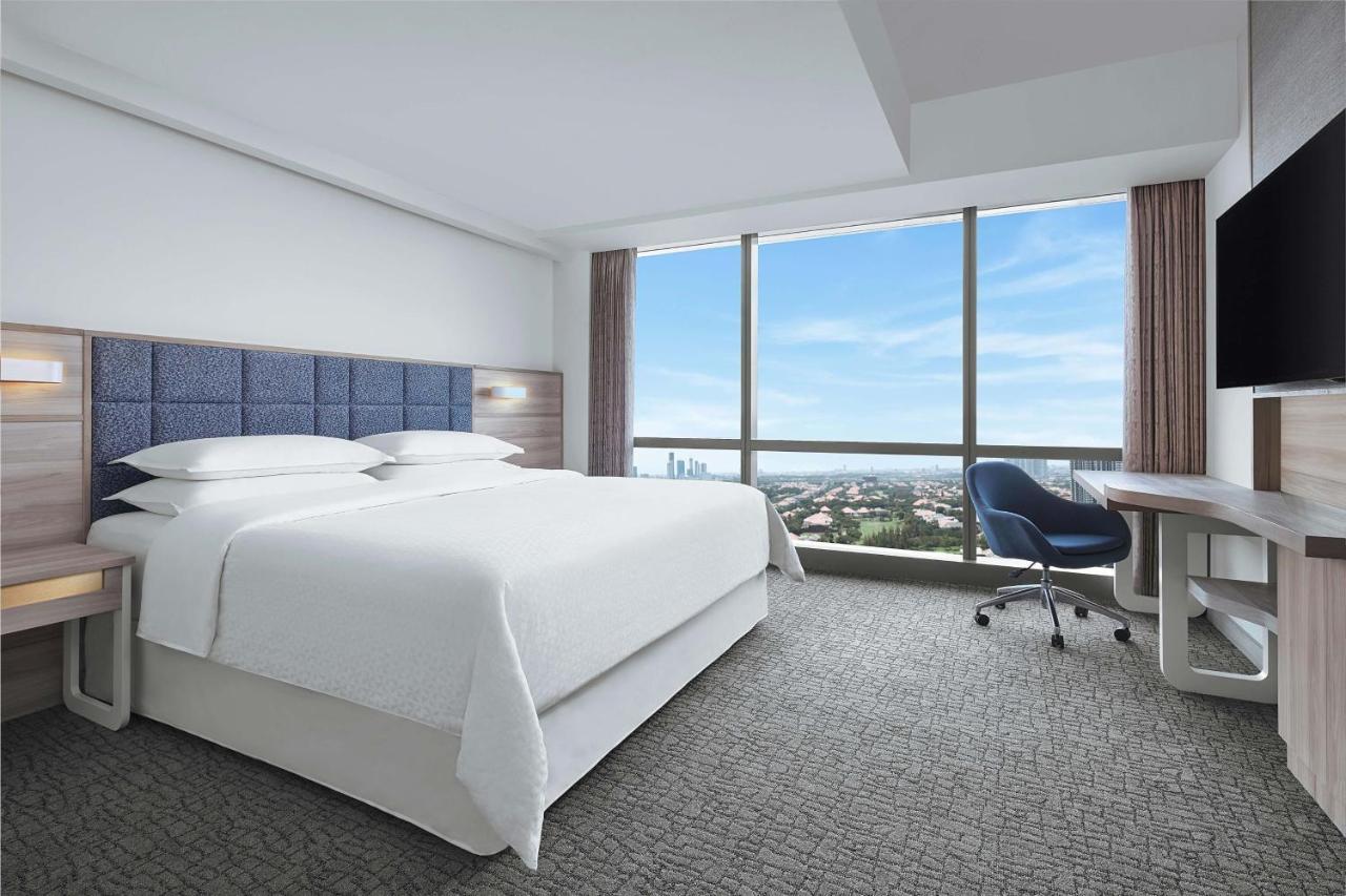 Four Points By Sheraton Surabaya, Pakuwon Indah מראה חיצוני תמונה