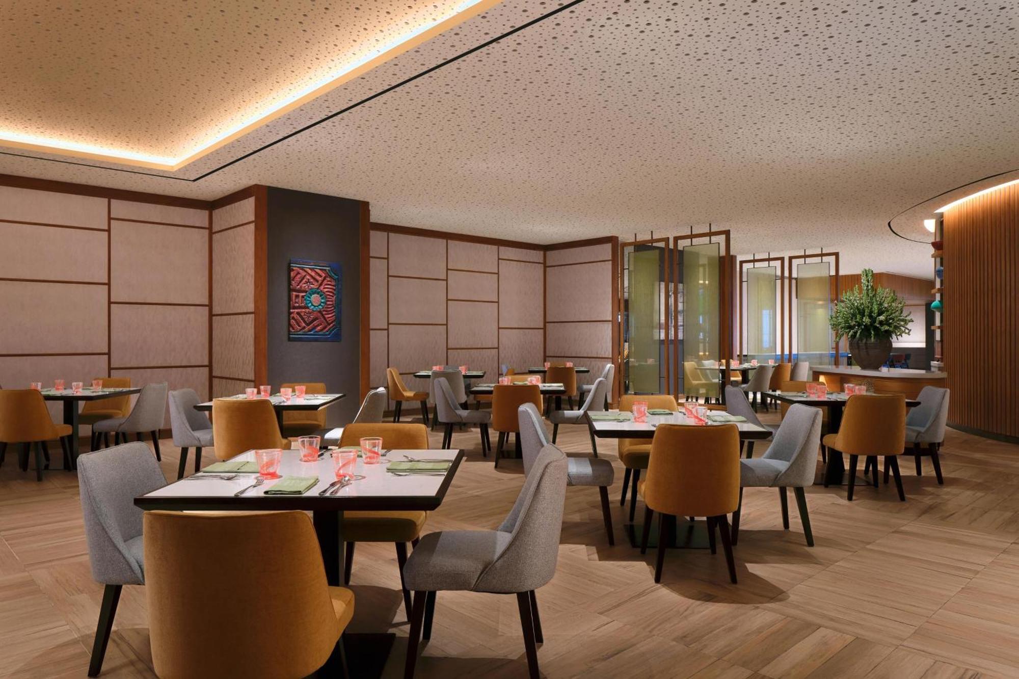 Four Points By Sheraton Surabaya, Pakuwon Indah מראה חיצוני תמונה