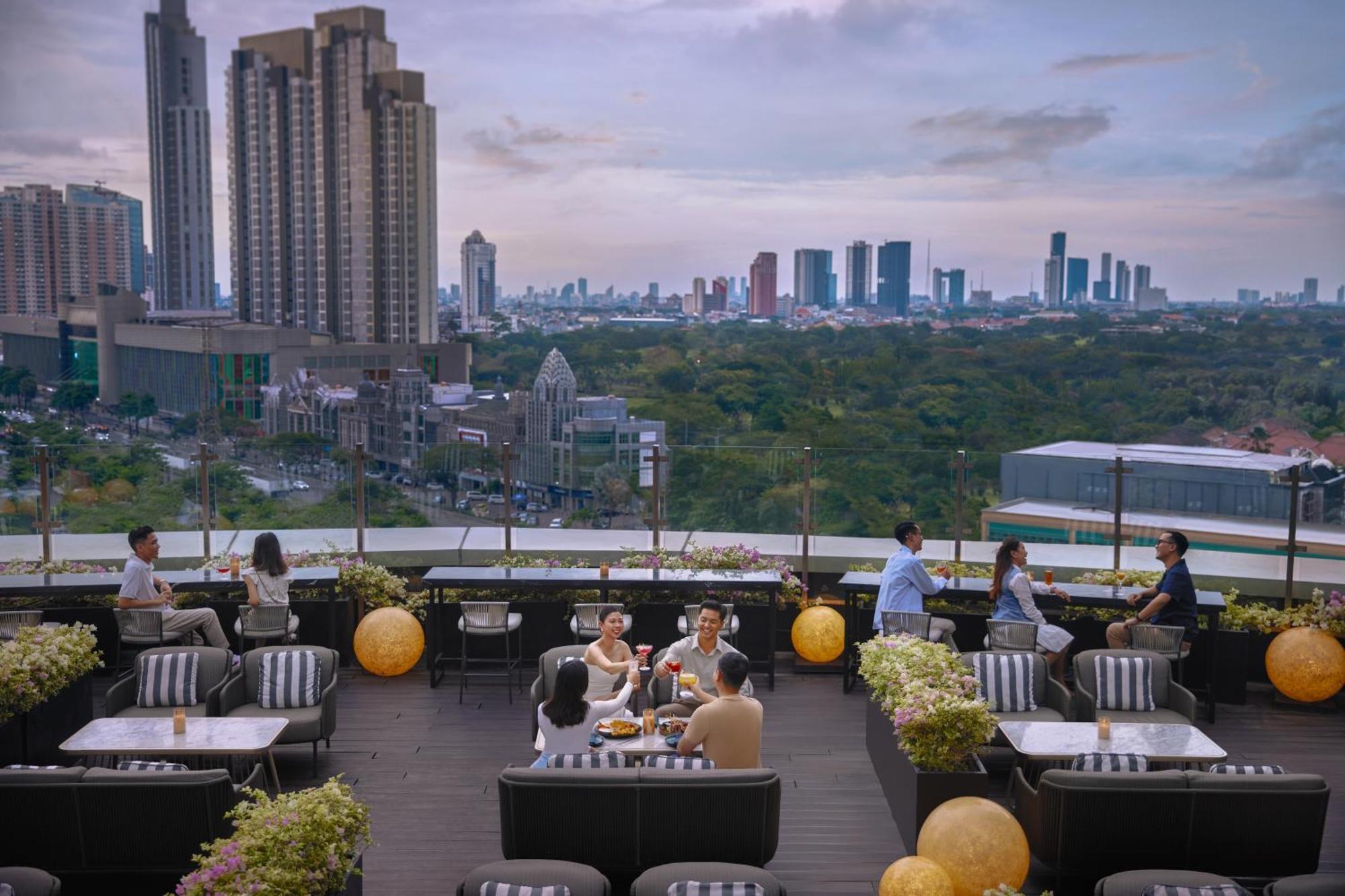 Four Points By Sheraton Surabaya, Pakuwon Indah מראה חיצוני תמונה